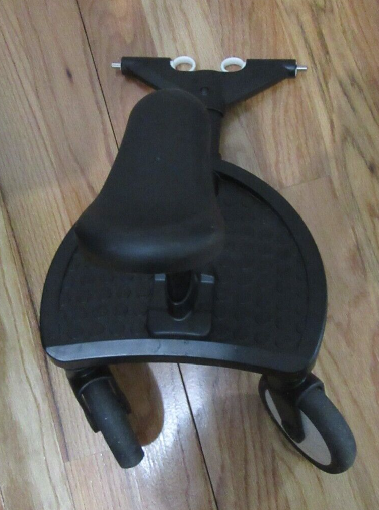 Black Babyzen YOYO2 stroller, bassinet and board - Used in a great condition
