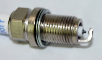 8 PCSNEW -- DENSO #4504 PLATINUM T T Spark Plugs -- PK20TT